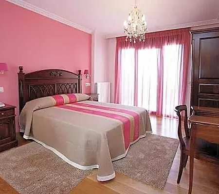 Rural Mies De فندق 4*