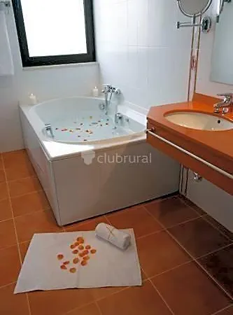 Rural Mies De 4* Rubayo